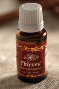 Thieves Essential Oil